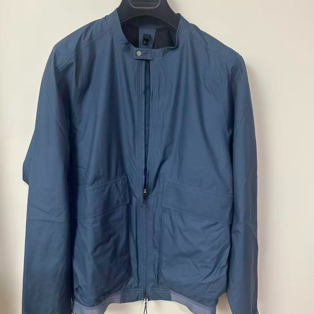 Men's Lululemon Lab Men's Swiftly Tech Jacket Size M - Urban Innovation!